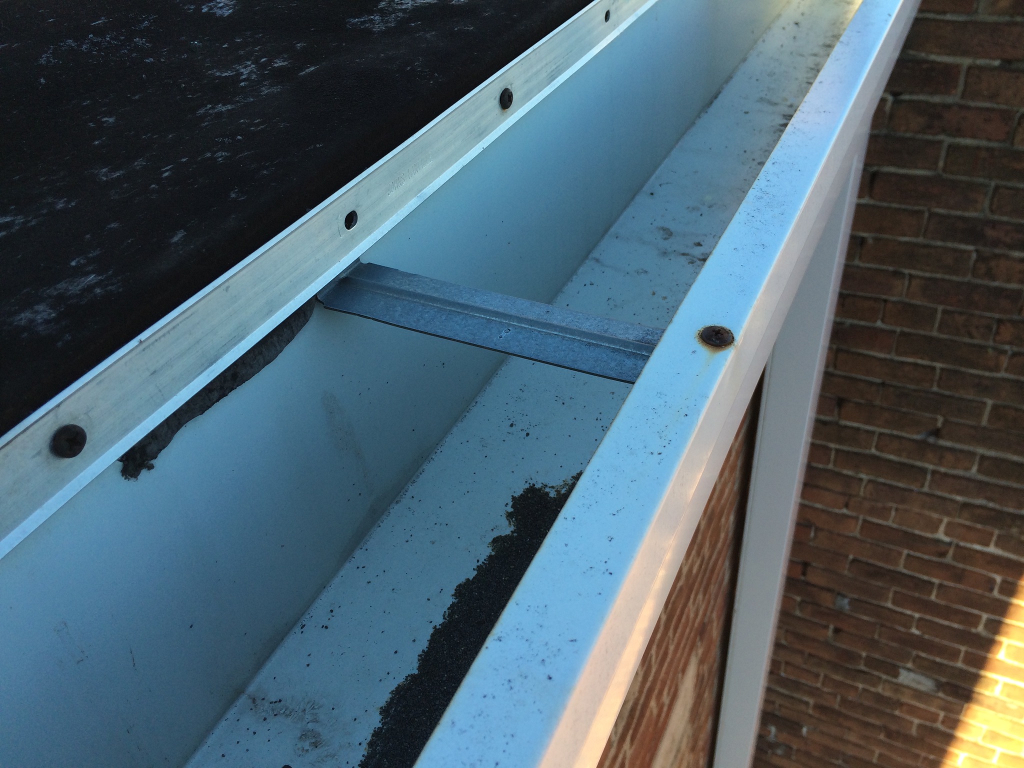 Introduction to the Basic Types of Commercial Gutters