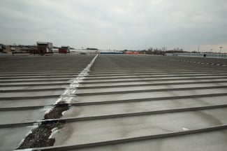 flat_metal_roof_caulking