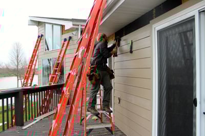 Installing_Hardie_Siding-_Cutshall.jpg