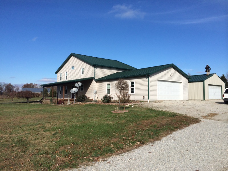 Metal_roof_repairs_Versailles_Indiana_-_Andrew_Bryant.jpg