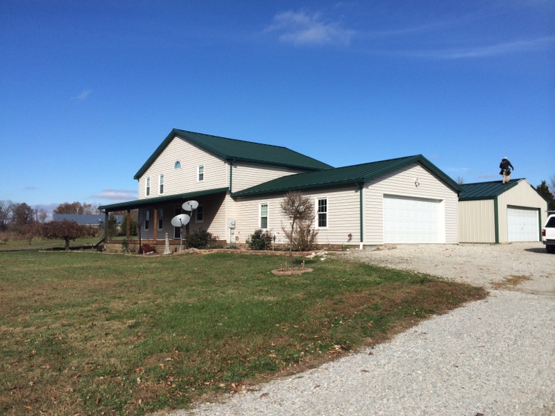 Metal_roof_repairs_Versailles_Indiana_-_Andrew_Bryant.jpg